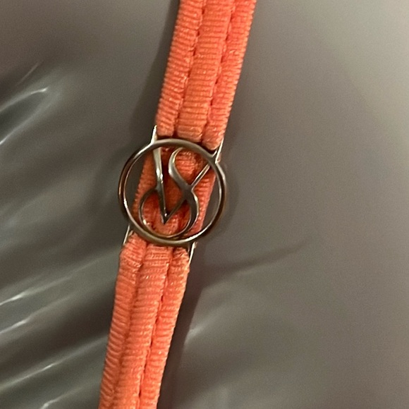 Victoria’s Secret bathing suit bikini top Sz 32B - Picture 2 of 10